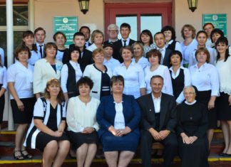Eine einzigartige Bildungspartnerschaft: die St. Lorenz-Schule Kornejewka Die St. Lorenz-Schule Kornejewka