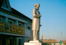 Zeit für ein neues Manifest In der Region Kostanai ist Karl Marx ausgerechnet für eine Kapitalgesellschaft Namensgeber.