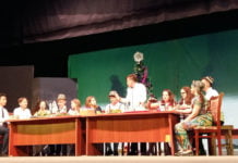 Theater auf Deutsch in Fergana Die Theatergruppe „Live-Theatr“