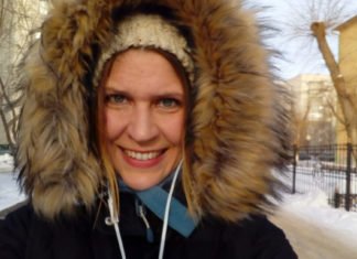 Daumen hoch für Kasachstan Julia Schulz in Pawlodar.