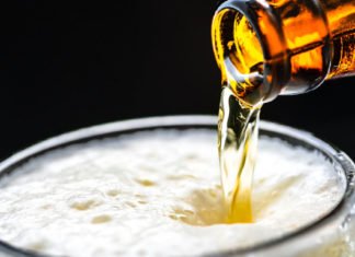 Hopfentee in der Apfelstadt Kaschisches Bier