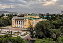 Abschied von Almaty Blick auf Almaty