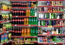 Einkaufen 24/7: Mal schnell in den Laden Ein kleiner Laden in Almaty.