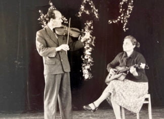 Oleg von Riesen: „Das Schöne im Leben des Menschen beflügelt“ Gustav und Maria von Riesen beim Musizieren