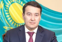 Alichan Smailow zum Premierminister gewählt