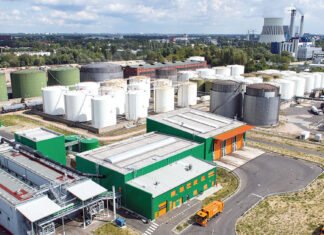 Kasachische Unternehmer besichtigten Biogasanlage in Berlin