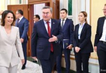 Baerbock wirbt auf Zentralasienreise für mehr Kooperation