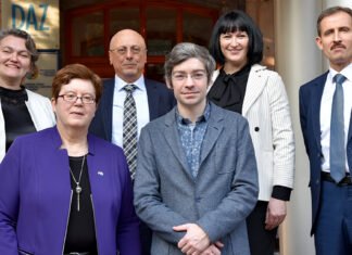 Botschafterin Monika Iwersen zu Besuch bei der DAZ