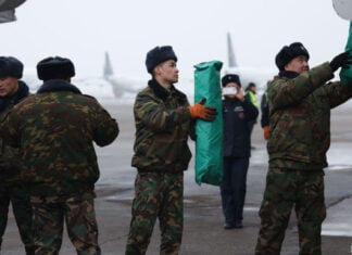 Kasachstan schickt Retter in die Türkei