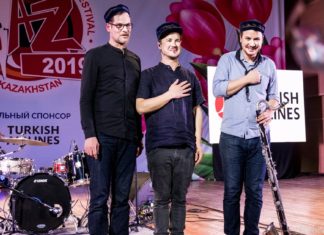 „Three Fall“: freier Fall zu Dritt