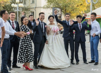 Drei Tage feiern Kasachische Hochzeit