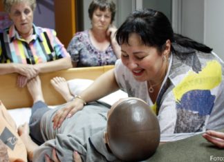 Im Alter die Würde bewahren Pflege Kasachstan