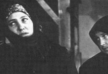 Werke russlanddeutscher Autoren auf der Bühne des Deutschen Schauspieltheaters 1 Szene aus der Aufführung „Menschen und Schicksale" mit Maria Warkentin und Lydia Deringer. Foto V. Kramer