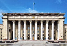 Das vielleicht letzte stalinistische Gebäude der Sowjetunion