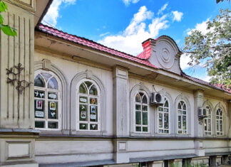 Das Gymnasium im vorrevolutionären Werny