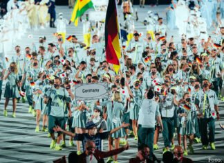 Medaillen für Deutschland und Kasachstan