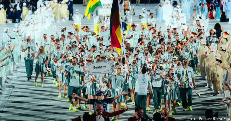 Medaillen für Deutschland und Kasachstan