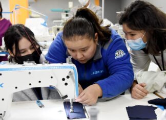 Von der Fabrik in die Schule