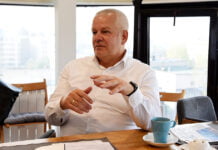 „Unser Ziel ist es, eine führende Position in unseren Branchen einzunehmen“ Igor Petrov arbeitet bereits seit 1993 für den Bosch-Konzern. Vor seiner Tätigkeit in Almaty verantwortete er in Moskau den Verkauf von Autokomponenten für die Fließbandmontage im GUS-Raum.