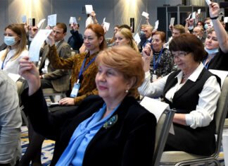 „Wiedergeburt“ wählt neuen Aufsichtsratschef