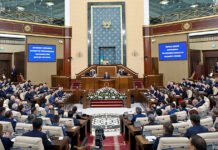 Kasachstans neues Parlament kommt erstmals zusammen