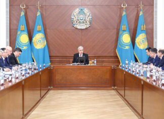 Tokajew fordert neue Ansätze von der Regierung