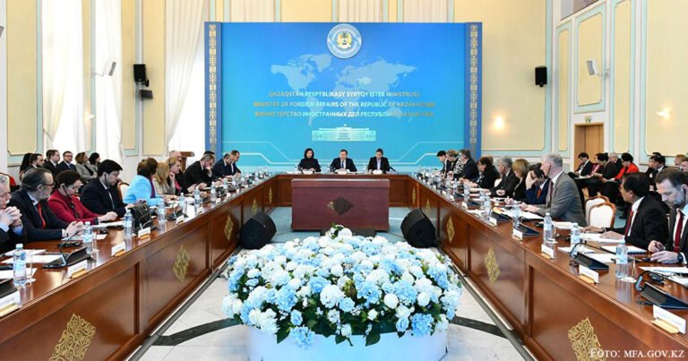 Kasachstan informiert über Reformen