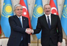 Kasachstan will mehr Öl über Aserbaidschan exportieren