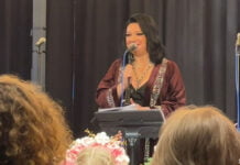 Drive Jazz und multikultureller Glanz: Eva Becher’s Jubiläumskonzert