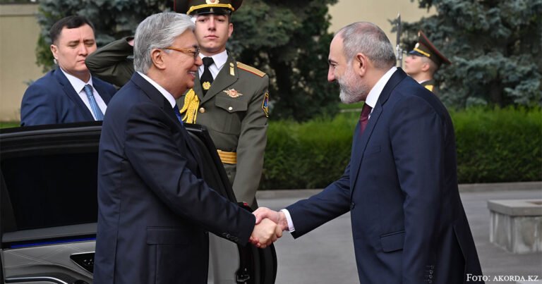 Tokajew trifft Paschinjan in Jerewan