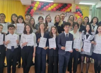 Feierliche Verleihung der DSD-II-Diplome und Schulfinale „Jugend debattiert“