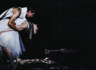 „Sie ist gerettet“ – Goethes Faust am Deutschen Theater in Almaty