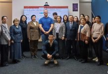Professor Sebastian Lang in Almaty: Gastvorlesung an der Sätbajew Universität