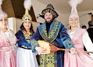 Paul Friedrich und Olga Kasper über die Liebe zur kasachischen Musik