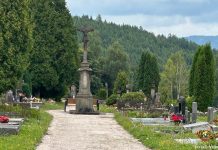Der Friedhof in Schatzlar erzählt die Geschichte der Stadt