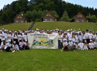 Ein Sommercamp – zwei Perspektiven: eine Teilnehmerin und der Camp-Leiter erzählen, was sie erlebt, gesehen und gefühlt haben