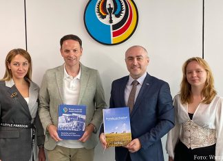 Buchvorstellung bei der Stiftung „Wiedergeburt“