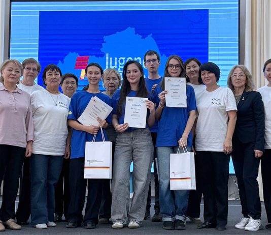 „Jugend debattiert“ – Spannendes Finale am 68. Gymnasium in Almaty