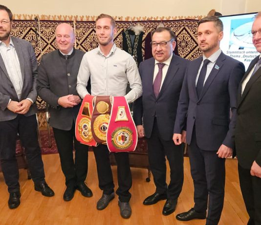 „Stammtisch unterm Shanyrak“ – Deutsche Geschichte in Kasachstan