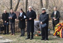 Volkstrauertag in Almaty: Erinnerung an Krieg und Frieden