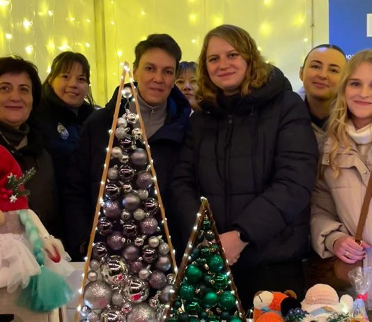 Der erste Weihnachtsmarkt auf dem Gelände des Deutschen Generalkonsulats in Almaty: Ein Fest voller Zimt- und Glühweinduft