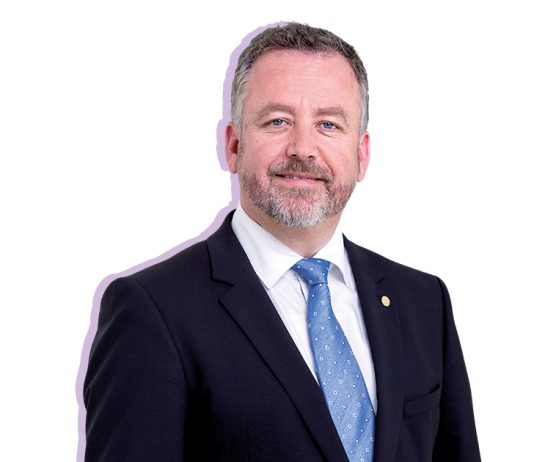 Dr. Bernd Fabritius: „Ich möchte die junge Generation ermutigen, für ihre Identität einzustehen“