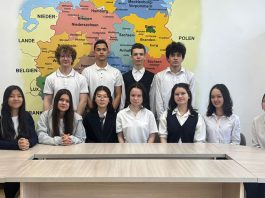 60 Jahre DAZ: Glückwünsche vom 18. Gymnasium in Almaty