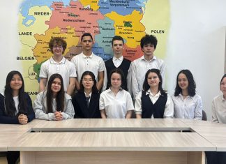 60 Jahre DAZ: Glückwünsche vom 18. Gymnasium in Almaty