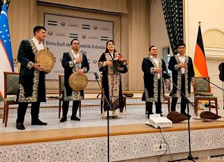 Alisher Navoi und Miniaturkunst in der Botschaft der Republik Usbekistan