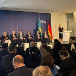 07_Frankfurt diskutiert Ausbau des Kasachstangeschäfts_03