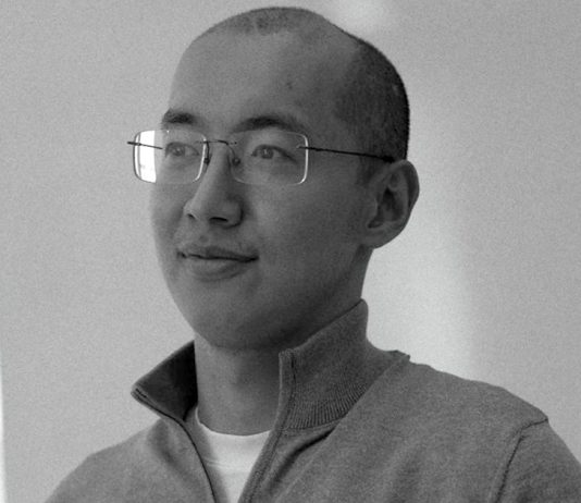 Adil Kabzhanov: „Das Erlernen einer Sprache ist eine Investition in die eigene Zukunft“