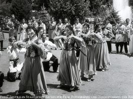 Die Welt der Uiguren: Häuser, Gärten und große Musiktraditionen