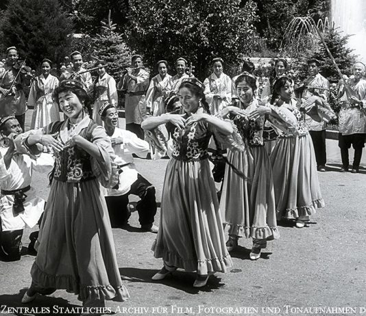 Die Welt der Uiguren: Häuser, Gärten und große Musiktraditionen