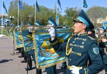 Kasachstan ehrt Verteidiger und Helden